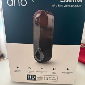 Arlo Essential Wire-Free Video Doorbell